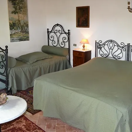 Charming Marcialla *