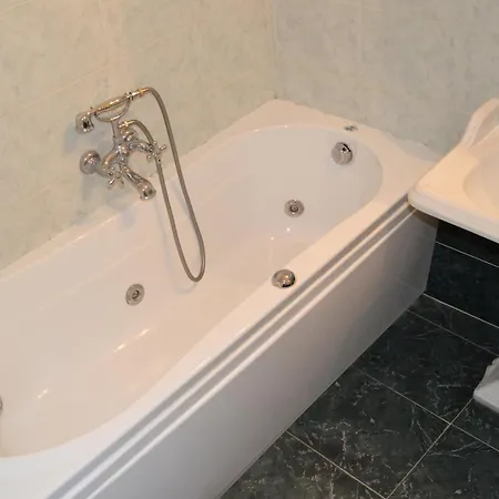 Charming Marcialla *