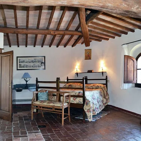 Charming Marcialla *