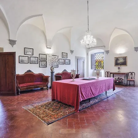 Charming Marcialla *